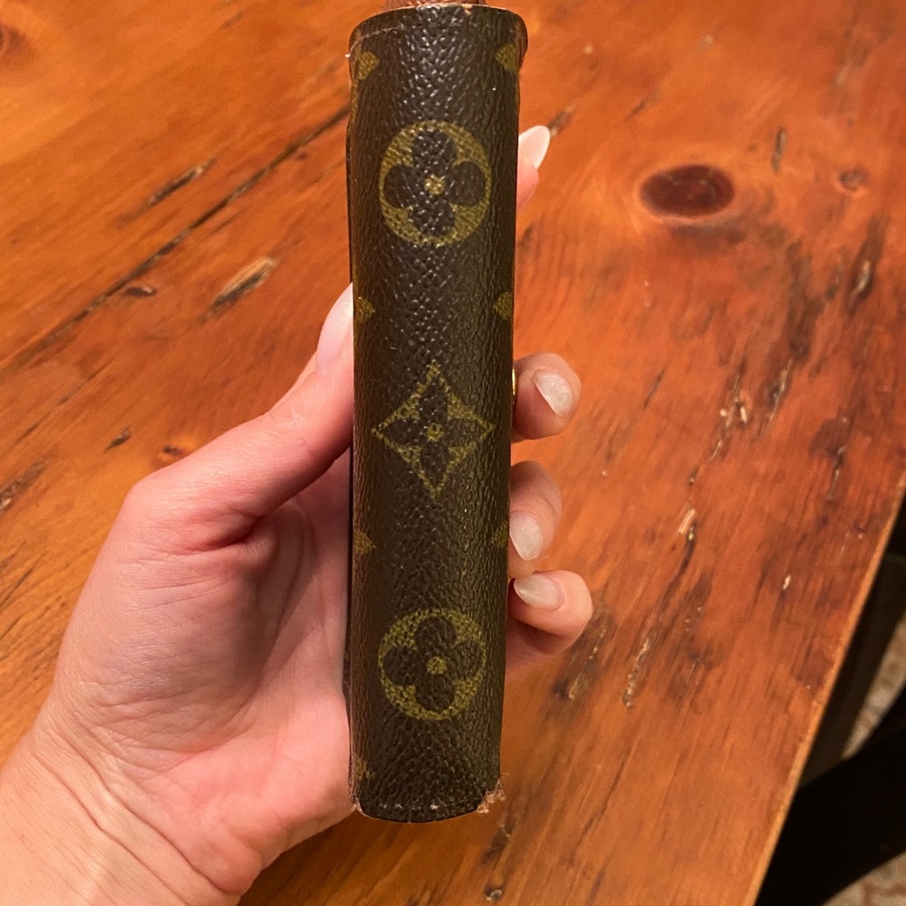 Louis Vuitton Monogram Kisslock Wallet - Picture 6 of 16